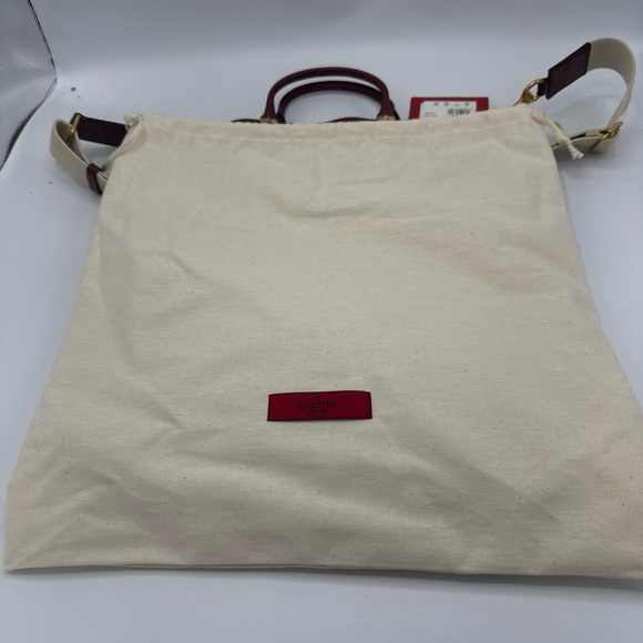 NWT VALENTINO  Burgundy Grained-Leather Tote Bag/ Crossbody - Picture 14 of 16